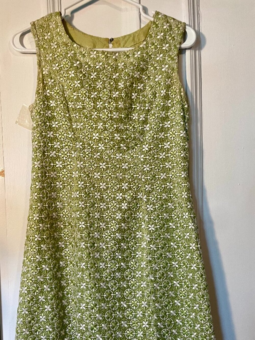 Vintage Late 60s/Early 70s Green Floral Embroidered Dress | Paris Find | Sleevel